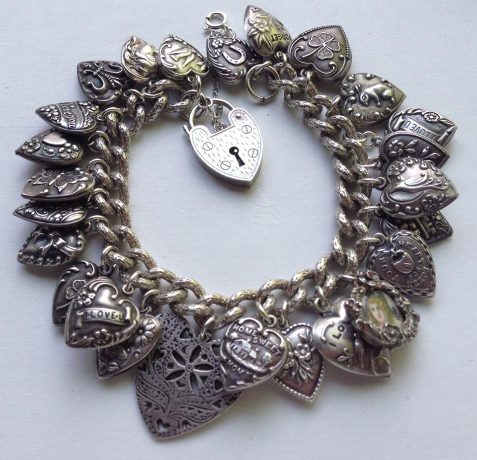 eCharmony Charm Bracelet Collection - Vintage Puffy Heart Charms