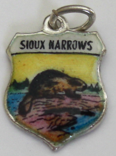 (image for) Sioux Narrows Canada - BEAVER - Vintage Enamel Travel Shield Charm