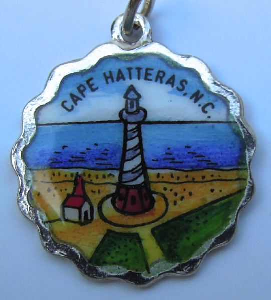 (image for) Vintage Enamel Travel Charm - Scalloped Round Edge - North Carolina - Cape Hatteras Lighthouse